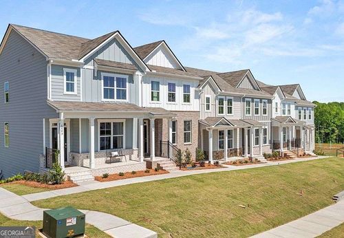 6745 Leigh St, Flowery Branch, GA, 30542-3952 | Card Image