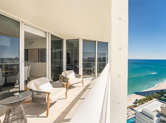 LPH07 - 19333 Collins Ave, Condo with 3 bedrooms, 3 bathrooms and null parking in Sunny Isles Beach FL | Image 19