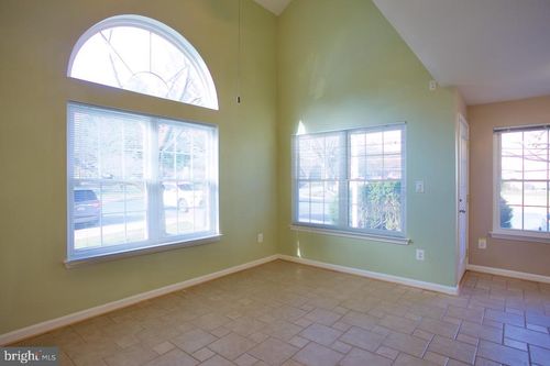 410-913 Hillside Lake Ter, GAITHERSBURG, MD, 20878-5250 | Card Image