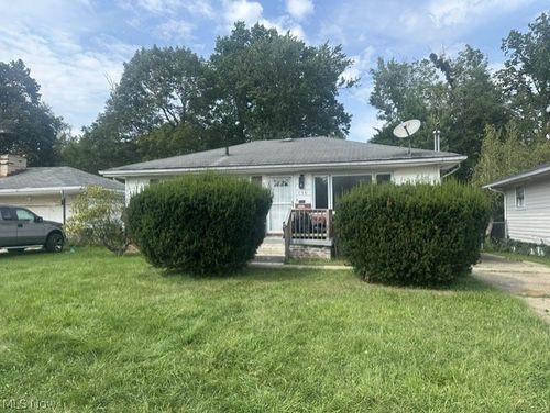 538 W Earle Ave, Youngstown, OH, 44511-1722 | Card Image