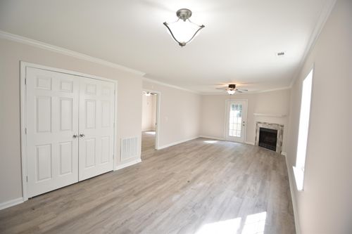 516 Campsen Villa Ct, Spartanburg, SC, 29301-4429 | Card Image