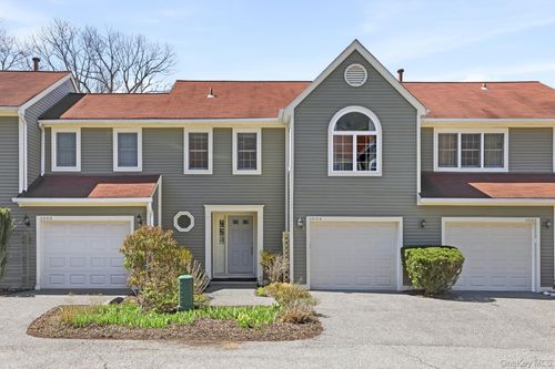 1004 Kensington Way, Mount Kisco, NY, 10549-2537 | Card Image