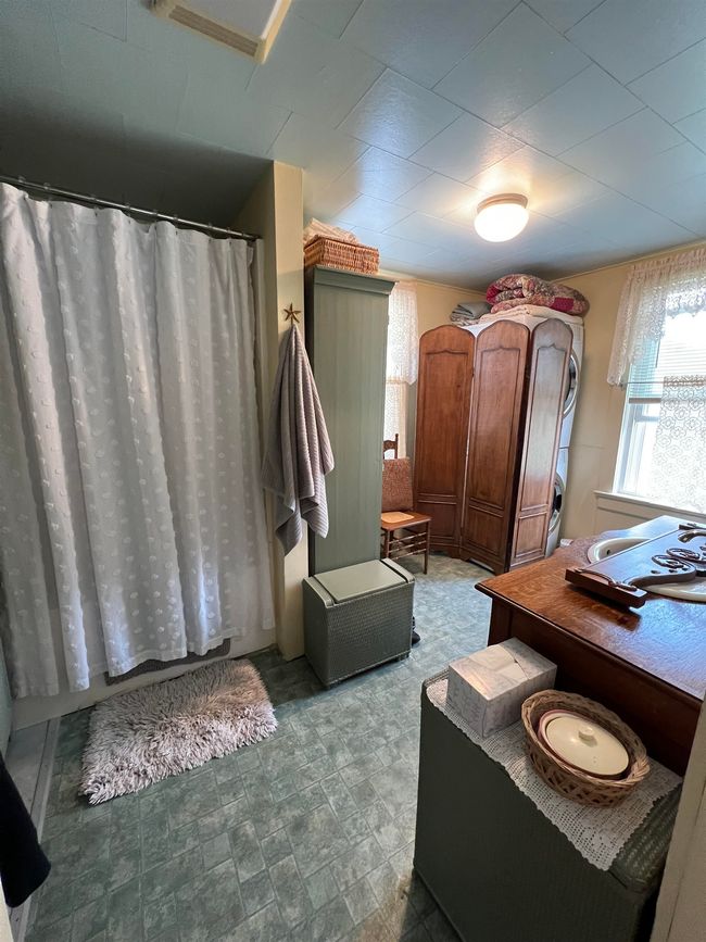 235 Blissville Rd, House other with 1 bedrooms, 1 bathrooms and null parking in Castleton VT | Image 24