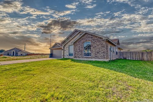 13 Hope, Uvalde, TX, 78801 | Card Image