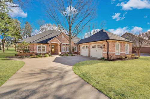 1309 Oak Creek Dr, Ennis, TX, 75119-3701 | Card Image