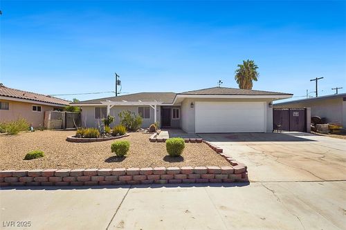604 Mayfield St, Las Vegas, NV, 89107-1718 | Card Image