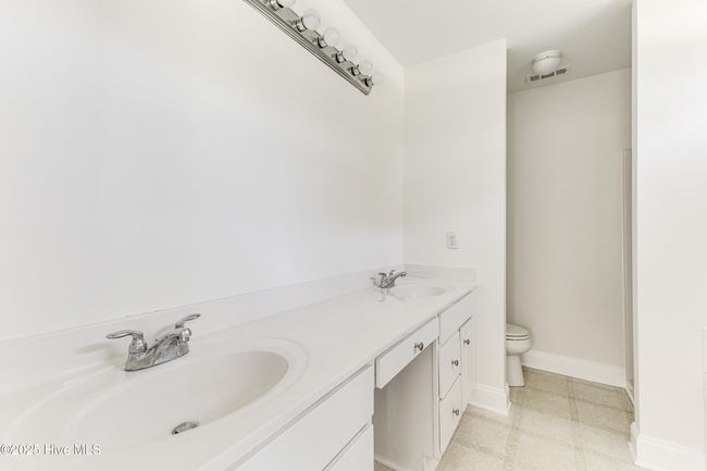 5249 Minnesota Dr Se, House other with 5 bedrooms, 3 bathrooms and 2 parking in Southport NC | Image 23