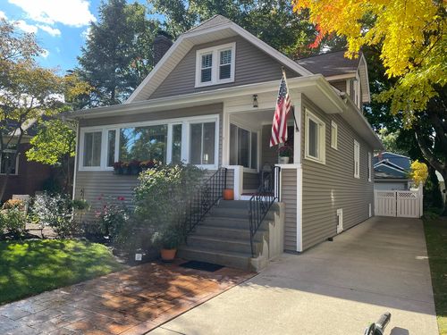 66 Dover Ave, La Grange, IL, 60525-5856 | Card Image