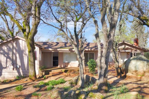 111 Covey Road, Auburn, CA, 95603 | Card Image