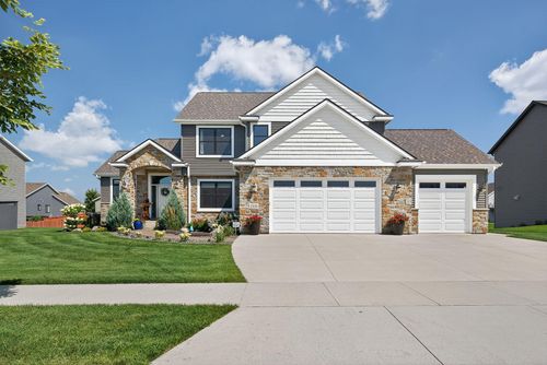 2333 Orion St Sw, Rochester, MN, 55902-6610 | Card Image