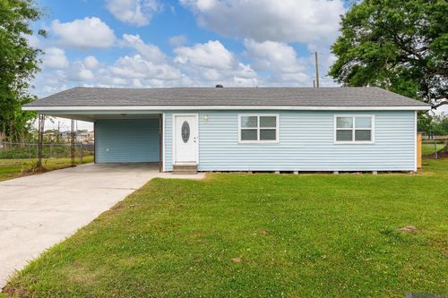 305 S Nickens Ave, Gonzales, LA, 70737 | Card Image