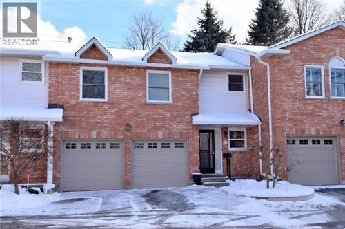 8-230 Meadowbrook Dr, Ancaster, ON, L9G4V2 | Card Image