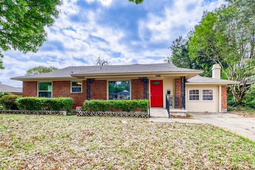 6612 E Mockingbird Ln, Dallas, TX, 75214-2424 | Card Image