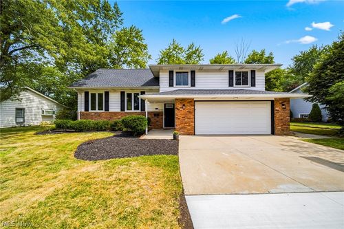 32705 W Nimrod St, Solon, OH, 44139-4441 | Card Image