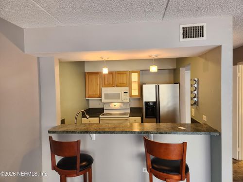 111-222 14th Ave N, Jacksonville Beach, FL, 32250-7384 | Card Image