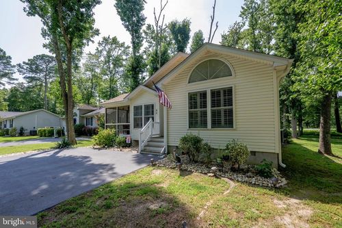 52 Nottingham Ln, OCEAN PINES, MD, 21811-1660 | Card Image