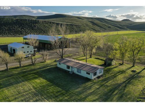 60664 Anderson Valley Rd, Princeton, OR, 97721-2604 | Card Image