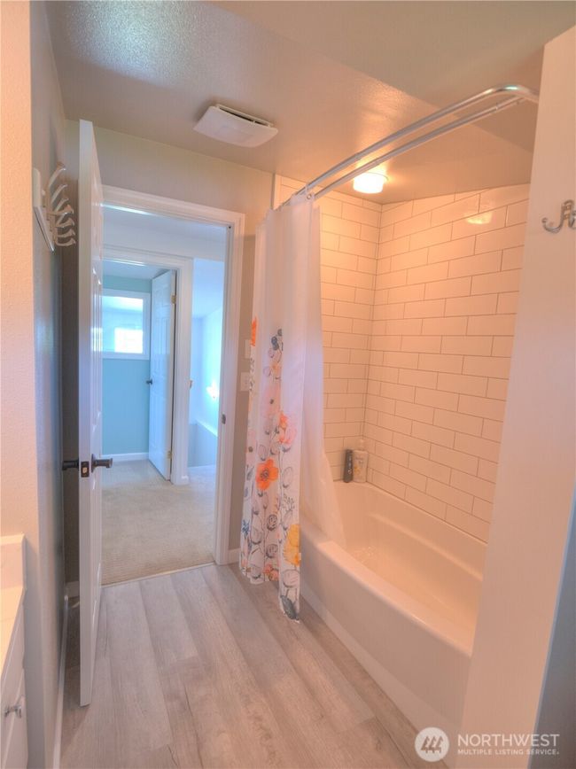 23206 Se 448 Th St, Home with 3 bedrooms, 3 bathrooms and 8 parking in Enumclaw WA | Image 18