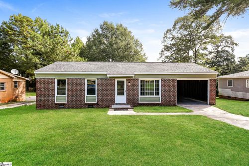 105 Short St, Laurens, SC, 29360-3222 | Card Image