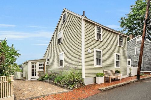 16 River St, Salem, MA, 01970-3202 | Card Image