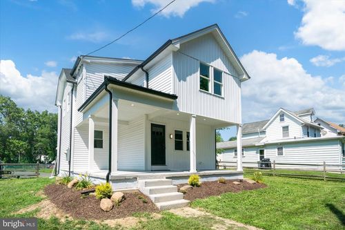 201 Penllyn Blue Bell Pike, BLUE BELL, PA, 19422-1623 | Card Image