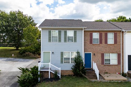 2211 Reservoir St, Harrisonburg, VA, 22801-8737 | Card Image
