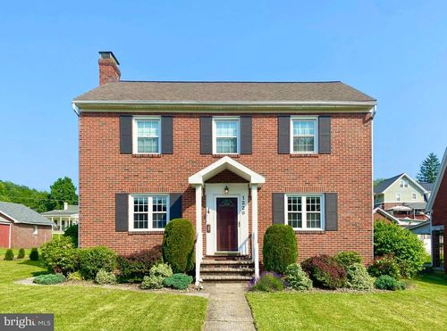1220 23rd Ave, ALTOONA, PA, 16601-3051 | Card Image
