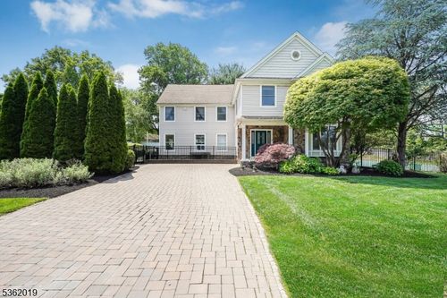 27 Morris Ave, Montville, NJ, 07045-9406 | Card Image