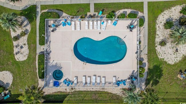 Aerial view of a pool | Image 23
