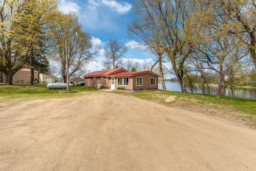 601 Main St N, Underwood, MN, 56586-7111 | Card Image