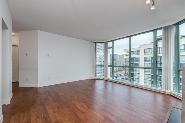 1002 - 140 E 14 Th Street, Condo with 1 bedrooms, 1 bathrooms and 1 parking in North Vancouver BC | Image 7