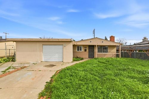 5741 39th Street, Sacramento, CA, 95824 | Card Image