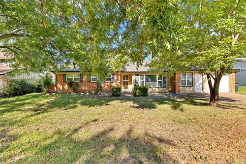 3004 Conejos Dr, Fort Worth, TX, 76116-3309 | Card Image