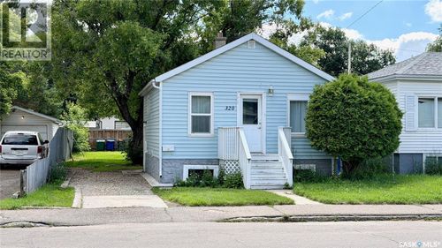 320 Av M N, Saskatoon, SK, S7L2S5 | Card Image
