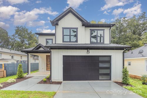 2305 Sanders Ave, Charlotte, NC, 28216-4937 | Card Image