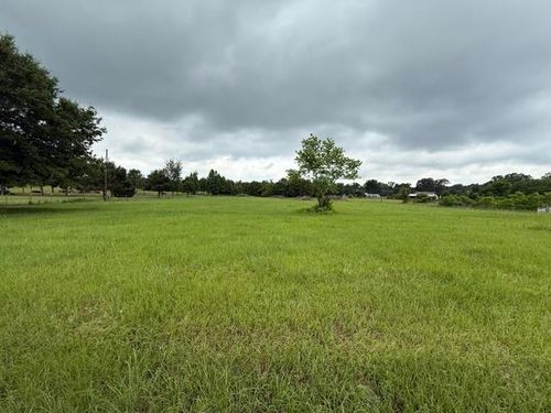 411 Lincoln Springs, Gladewater, TX, 75647 | Card Image