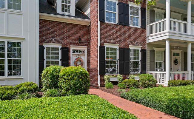 Tennyson front close | Image 4