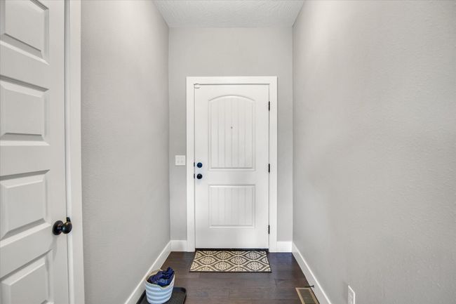 Entryway | Image 4