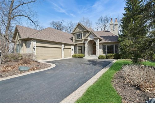 1065 Vineyard Dr, Gurnee, IL, 60031-5103 | Card Image