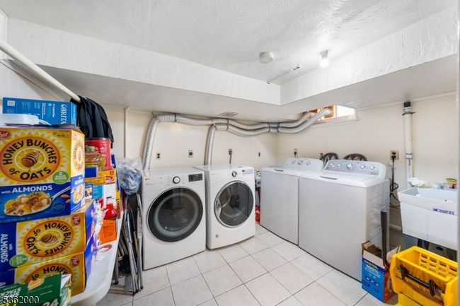 692 W 8 Th St, House other with 7 bedrooms, 3 bathrooms and null parking in Plainfield NJ | Image 32