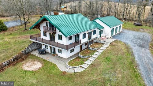 1310 Hex Hwy, HAMBURG, PA, 19526-8813 | Card Image