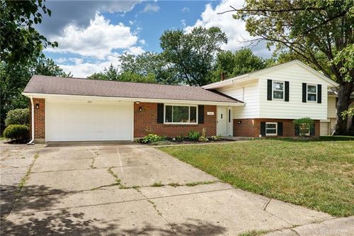 6411 Blossom Park Dr, Dayton, OH, 45449-3022 | Card Image