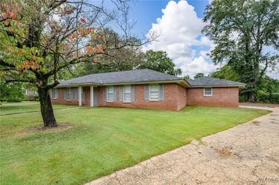 18 Greenbriar, House other with 3 bedrooms, 2 bathrooms and null parking in Tuscaloosa AL | Image 1