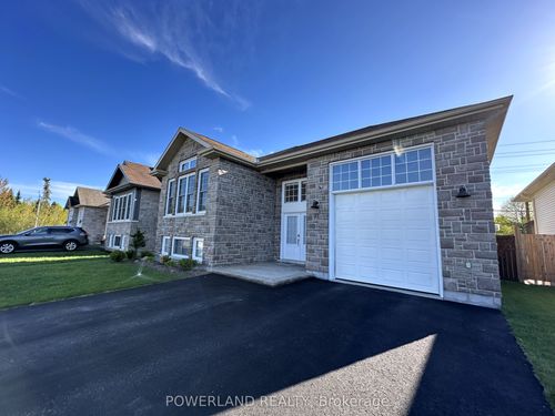 21 Brookland Dr, North Bay, ON, P1A0A1 | Card Image