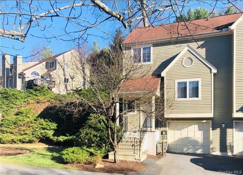 301 Kensington Way, Mount Kisco, NY, 10549-2533 | Card Image