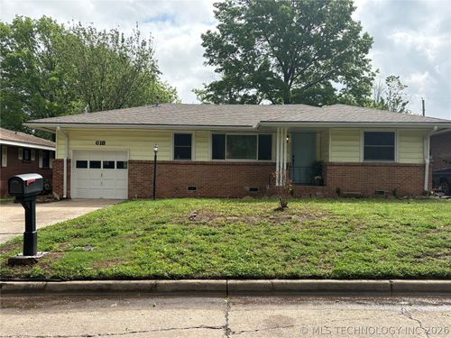 618 Wilshire Ave, Bartlesville, OK, 74006-8426 | Card Image
