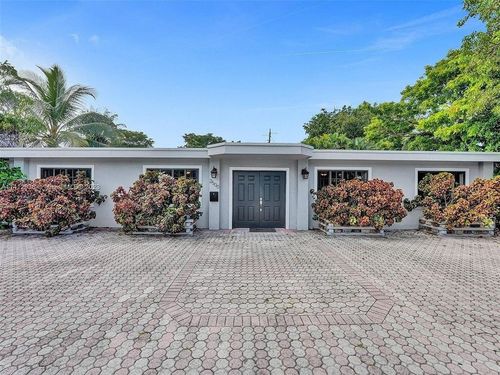 2500 Ne 19th St, Pompano Beach, FL, 33062-3017 | Card Image