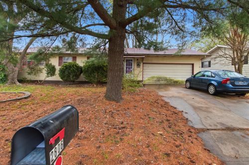 2806 W Chicago St, Springfield, MO, 65803-2214 | Card Image