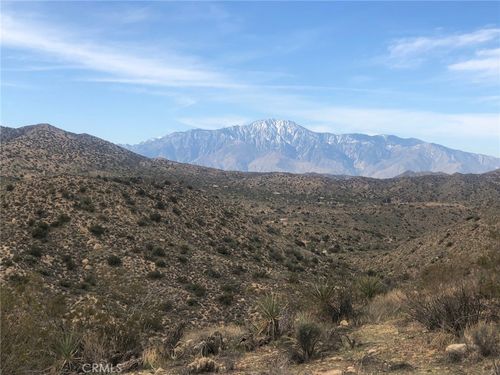 54575 Navajo Trl, Yucca Valley, CA, 92284-2455 | Card Image