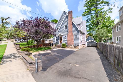 2-25 Puritan Ln, Stamford, CT, 06906-1616 | Card Image